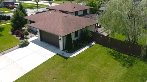 3902 North Galesburg Avenue Arlington Heights IL 60004