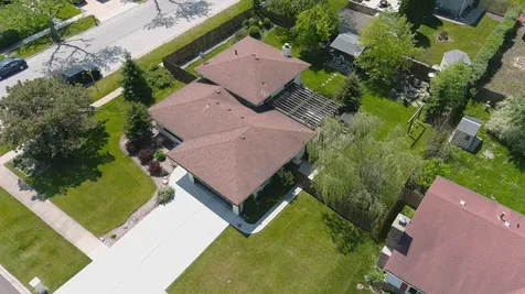 3902 North Galesburg Avenue Arlington Heights IL 60004