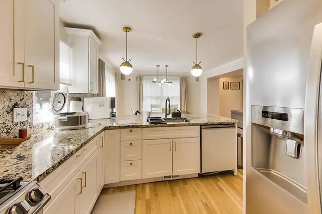 2198 Brookside Lane Aurora IL 60502