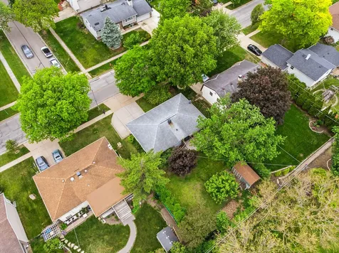 7341 East Avenue Hanover Park IL 60133