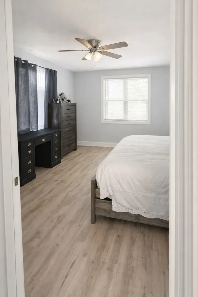 3252 East 136th Street Chicago IL 60633