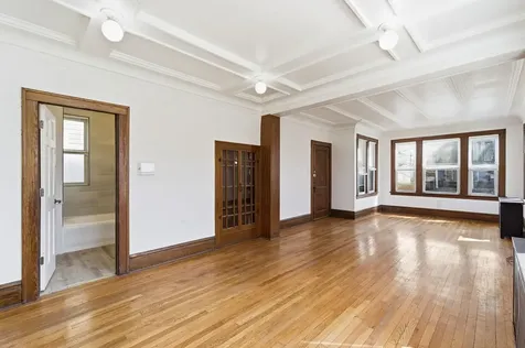 3252 East 136th Street Chicago IL 60633