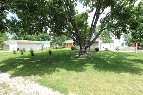 410 East Fifer Street Colfax IL 61728