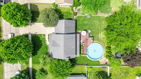 437 West Dekalb Drive Maple Park IL 60151