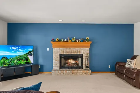 437 West Dekalb Drive Maple Park IL 60151
