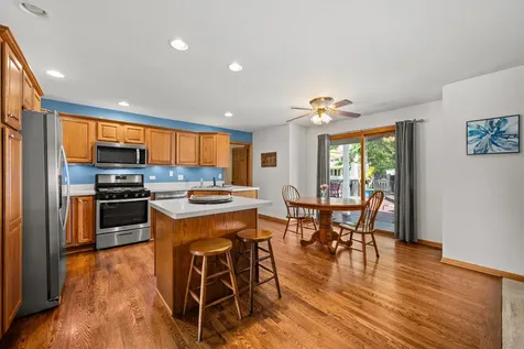 437 West Dekalb Drive Maple Park IL 60151