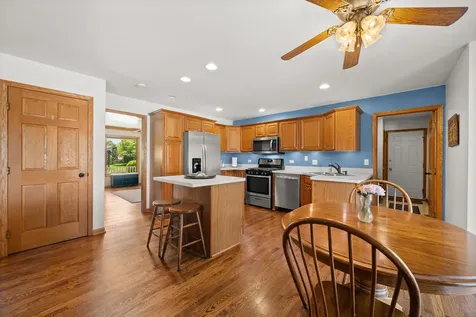 437 West Dekalb Drive Maple Park IL 60151