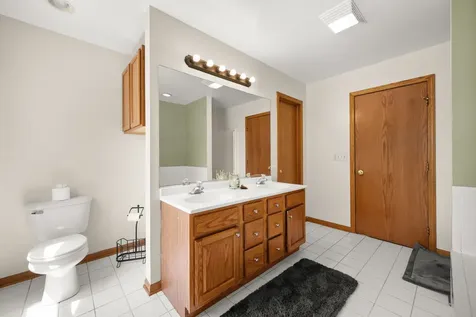 437 West Dekalb Drive Maple Park IL 60151