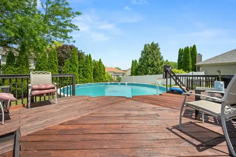 437 West Dekalb Drive Maple Park IL 60151