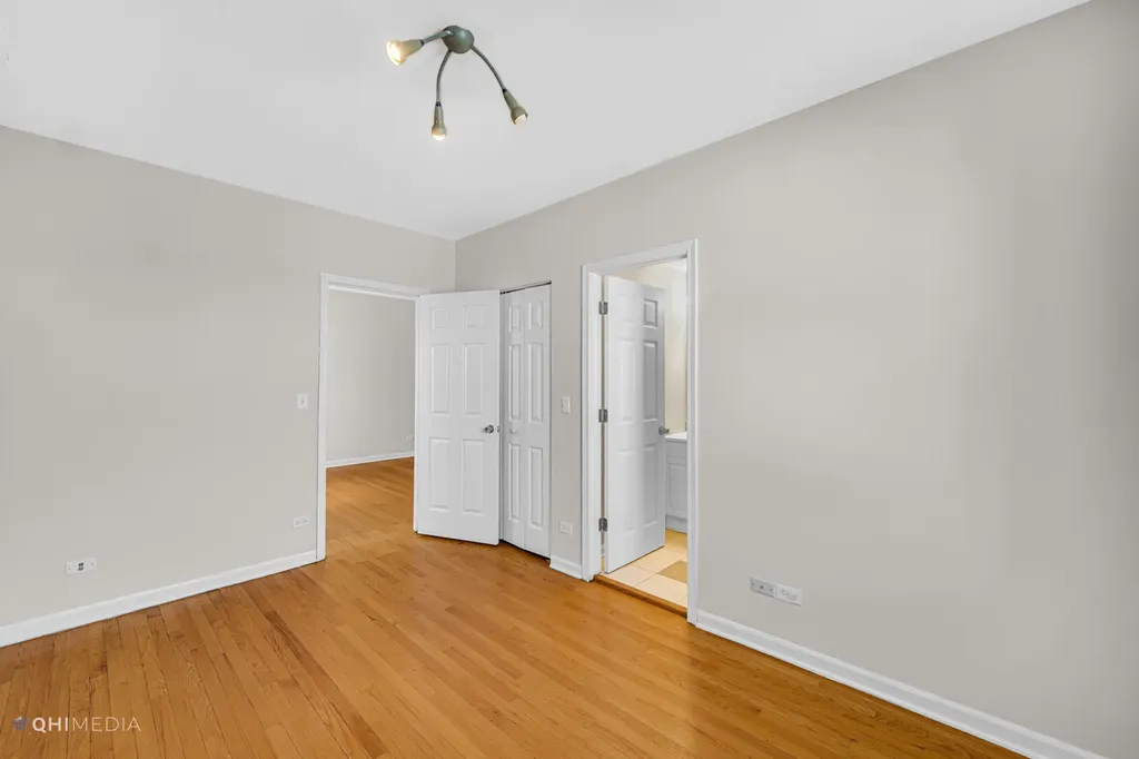 2316 West Rosemont Avenue Chicago IL 60659