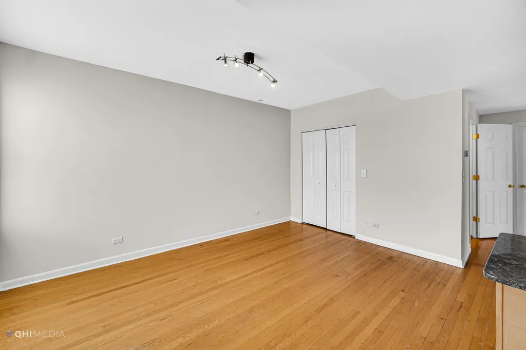 2316 West Rosemont Avenue Chicago IL 60659