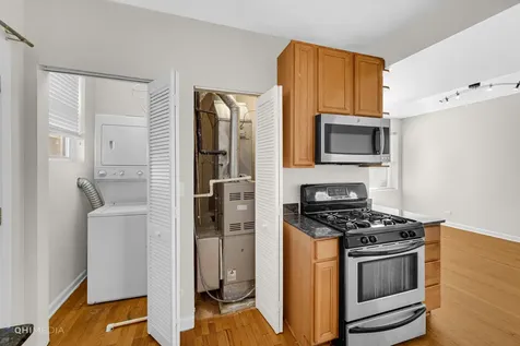2316 West Rosemont Avenue Chicago IL 60659