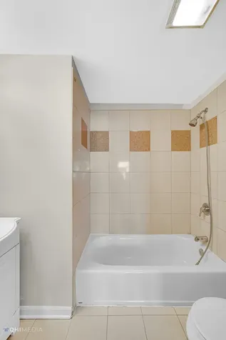 2316 West Rosemont Avenue Chicago IL 60659