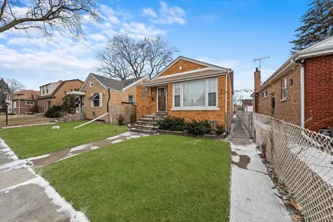 14315 South Lowe Avenue Riverdale IL 60827
