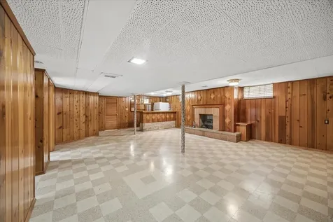 748 North Rohde Avenue Hillside IL 60162
