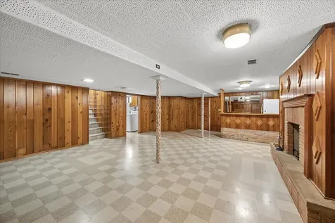 748 North Rohde Avenue Hillside IL 60162