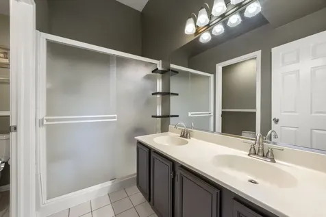 172 Concord Lane Carol Stream IL 60188