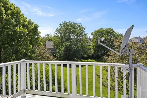 172 Concord Lane Carol Stream IL 60188