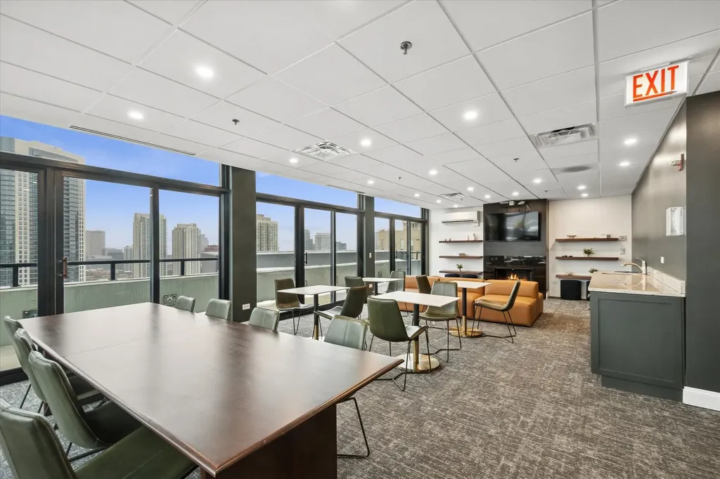 435 West Erie Street Chicago IL 60654