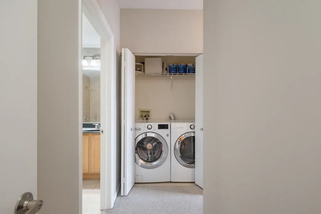 435 West Erie Street Chicago IL 60654