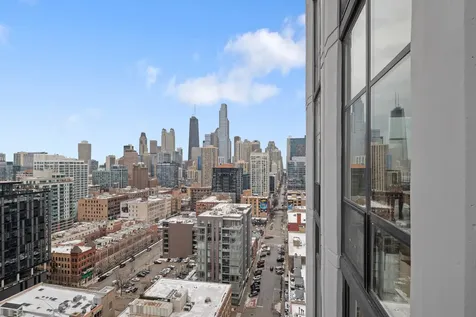 435 West Erie Street Chicago IL 60654