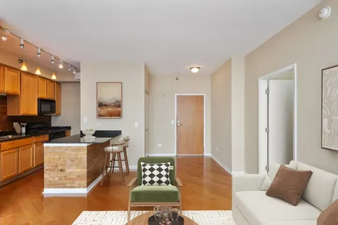 435 West Erie Street Chicago IL 60654