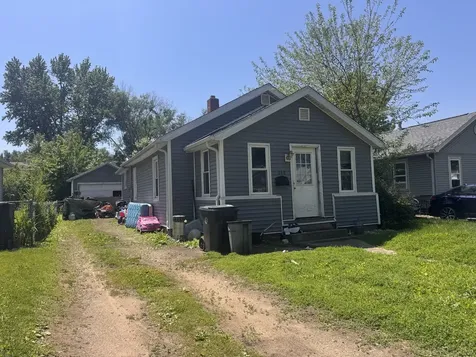 248 Herget Street Pekin IL 61554