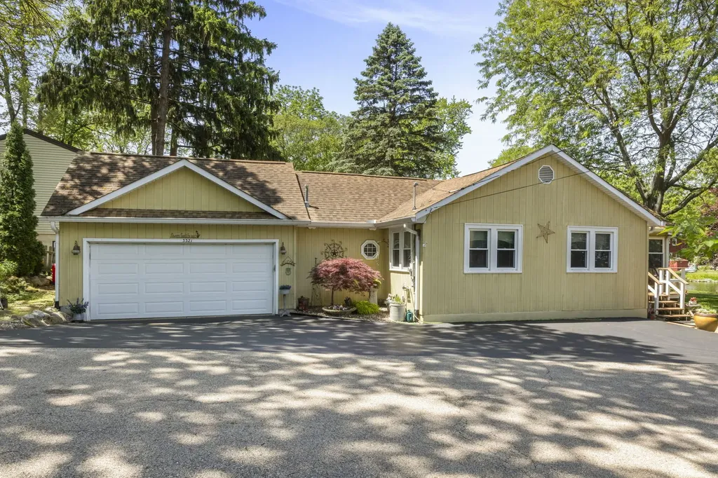 3321 Willow Lane Island Lake IL 60042