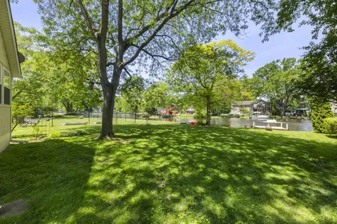 3321 Willow Lane Island Lake IL 60042