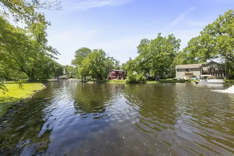 3321 Willow Lane Island Lake IL 60042