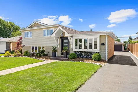 7917 West 81st Street Bridgeview IL 60455