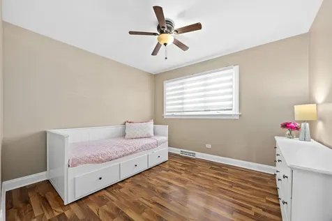 7917 West 81st Street Bridgeview IL 60455