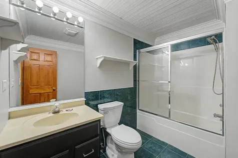 26131 West Lakeview Avenue Ingleside IL 60041