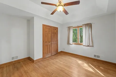 26131 West Lakeview Avenue Ingleside IL 60041