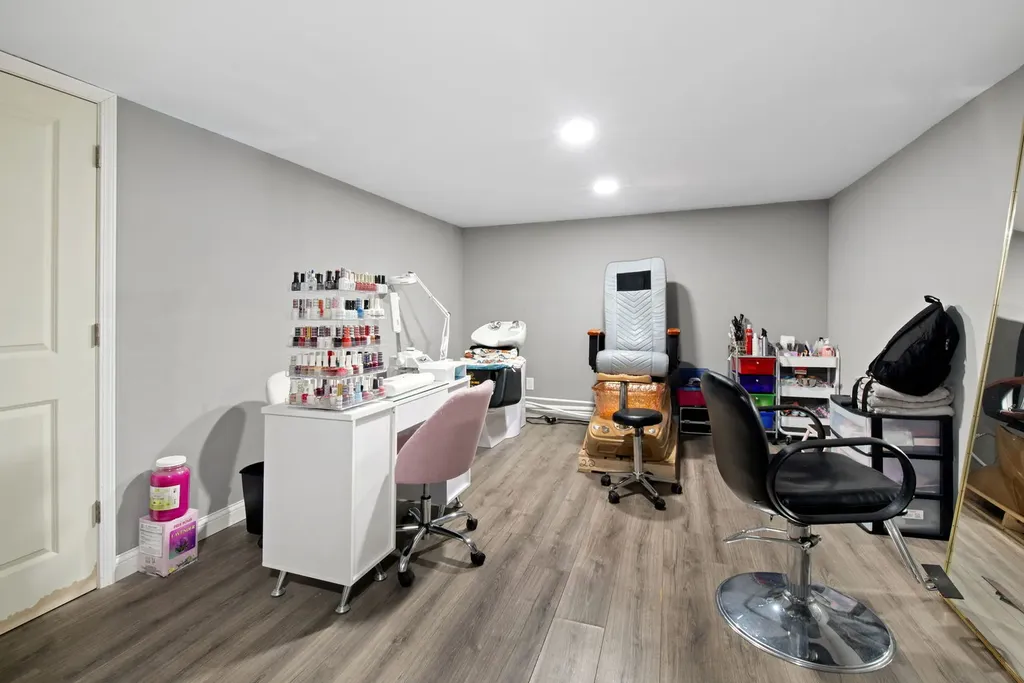 1315 Monomoy Street Aurora IL 60506
