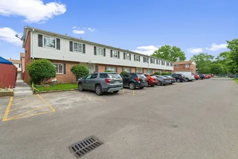 1315 Monomoy Street Aurora IL 60506