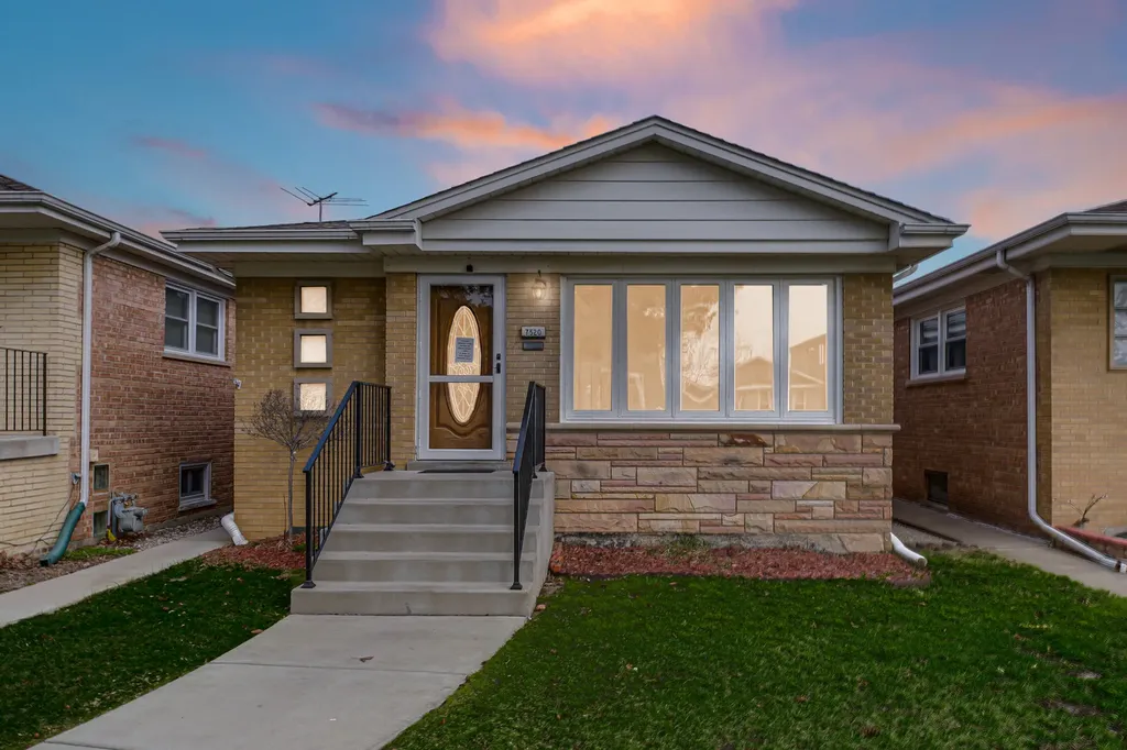 7520 West Carmen Avenue Harwood Heights IL 60706