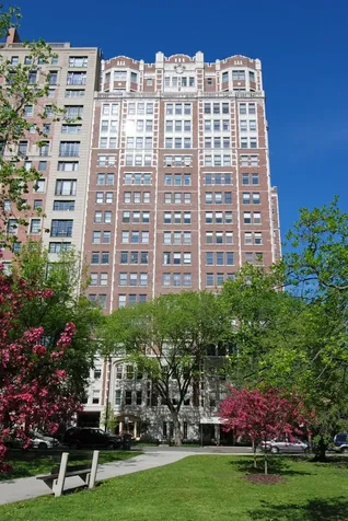2440 North Lakeview Avenue Chicago IL 60614