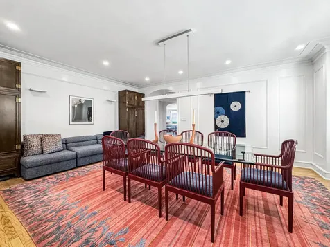 2440 North Lakeview Avenue Chicago IL 60614