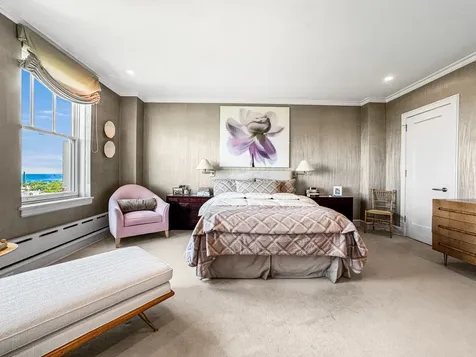 2440 North Lakeview Avenue Chicago IL 60614