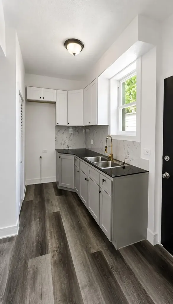 8156 South King Drive Chicago IL 60619