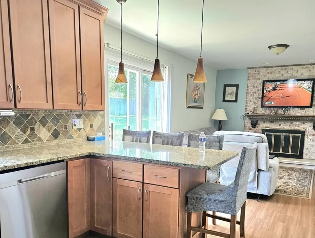 1410 Ashton Court Aurora IL 60504