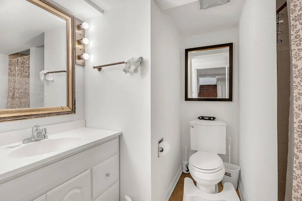17W445 Butterfield Road Oakbrook Terrace IL 60181