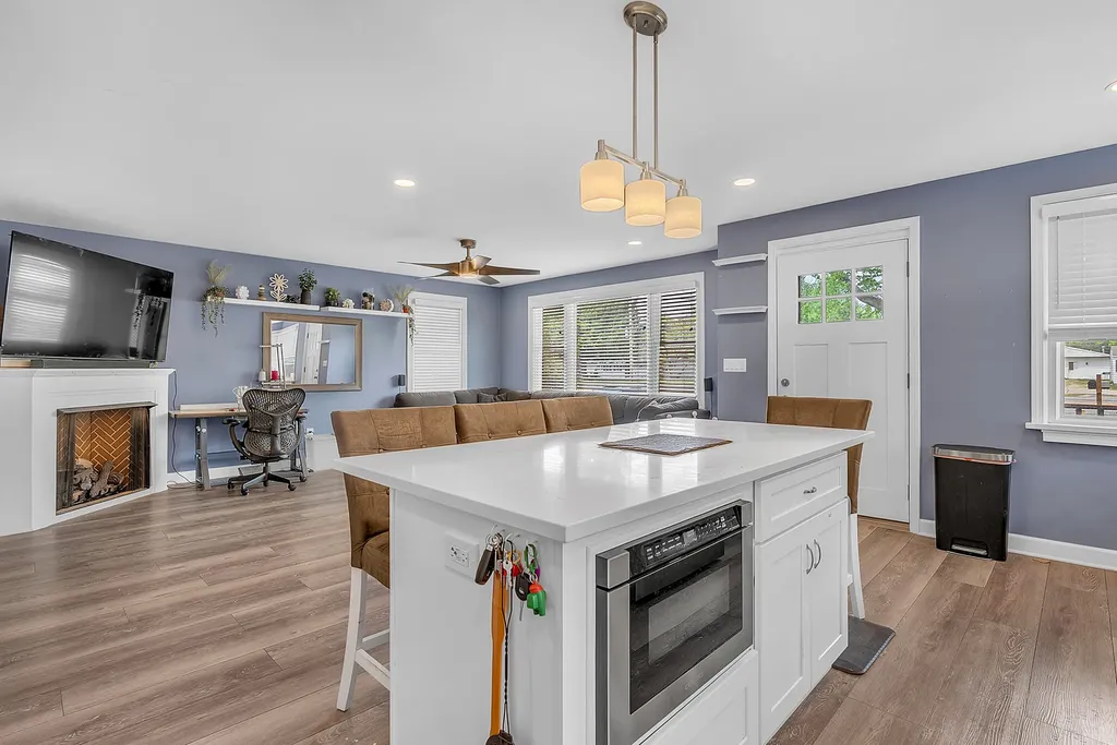 17W445 Butterfield Road Oakbrook Terrace IL 60181
