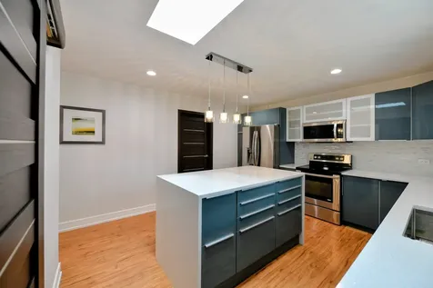 1634 East Forest Avenue Des Plaines IL 60018