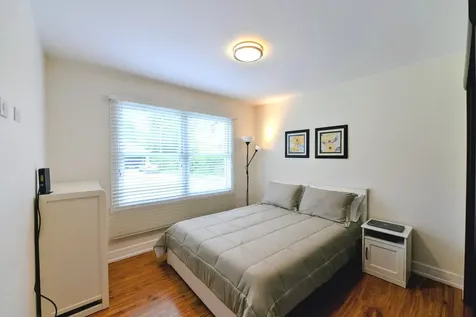 1634 East Forest Avenue Des Plaines IL 60018