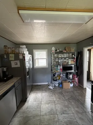 221 North Crossley Street Melvin IL 60952