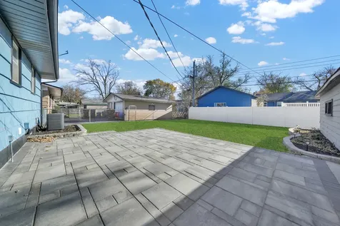 19 Mohawk Drive Thornton IL 60476