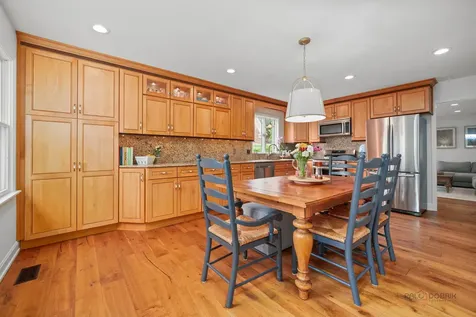 235 Coolidge Avenue Barrington IL 60010