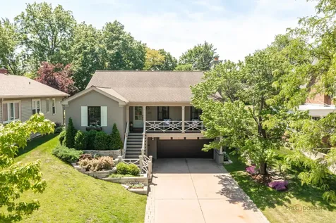 235 Coolidge Avenue Barrington IL 60010